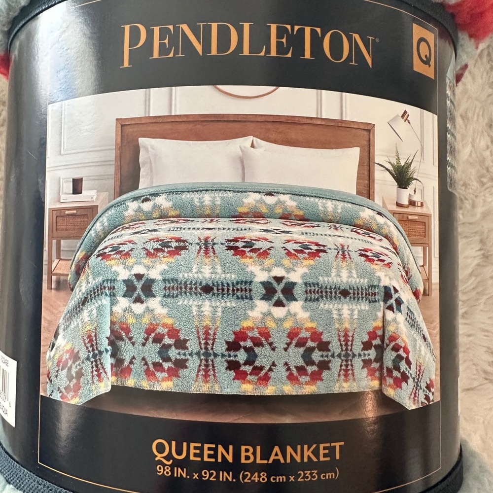 Queen Pendleton Sherpa blanket